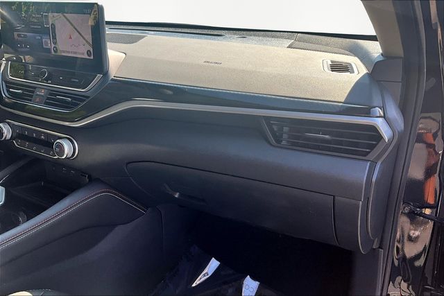 2024 Nissan Altima 2.5 SR photo 17