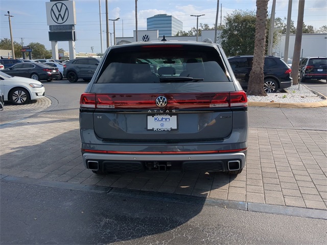 2025 Volkswagen Atlas Peak Edition SE photo 4