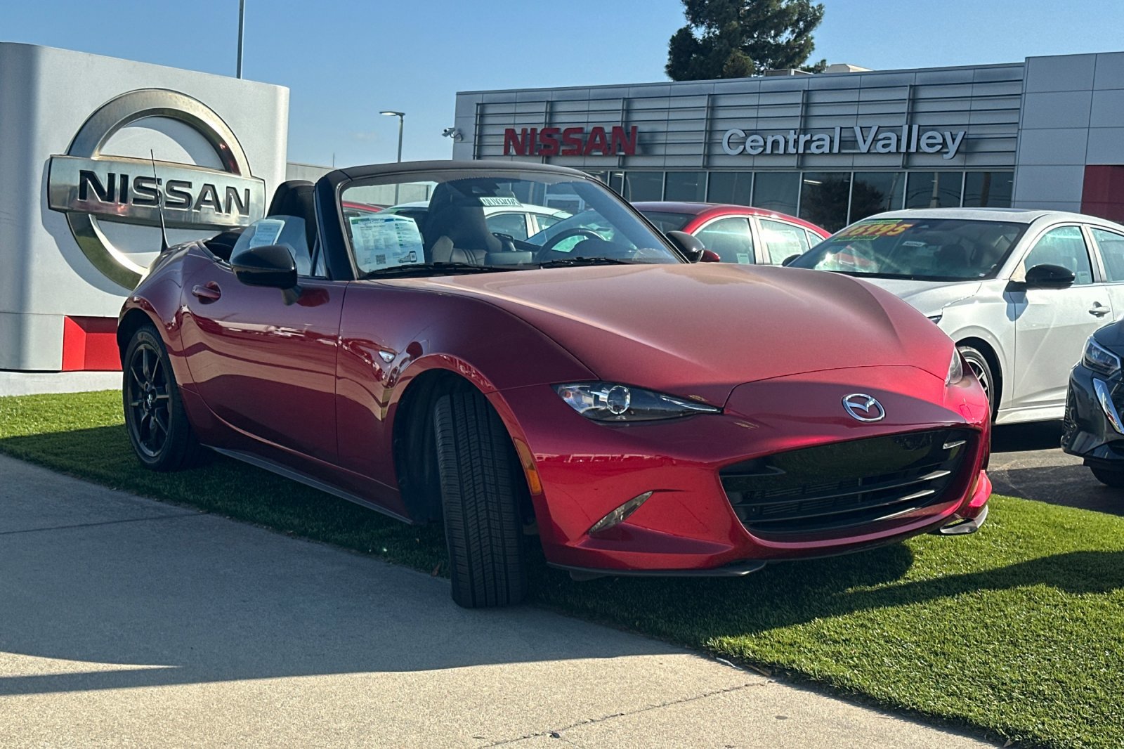 2021 Mazda MX-5 Miata Miata Sport photo 2