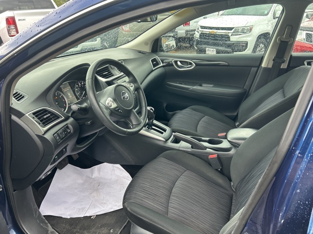 2019 Nissan Sentra SV photo 4