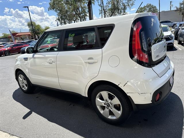 2017 Kia Soul Base photo 4