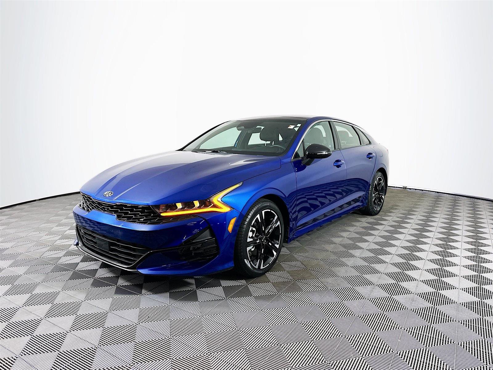 2021 Kia K5 GT-Line photo 3