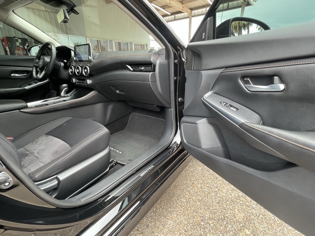 2022 Nissan Sentra SR photo 21