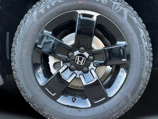 2025 Honda Ridgeline Black Edition photo 39