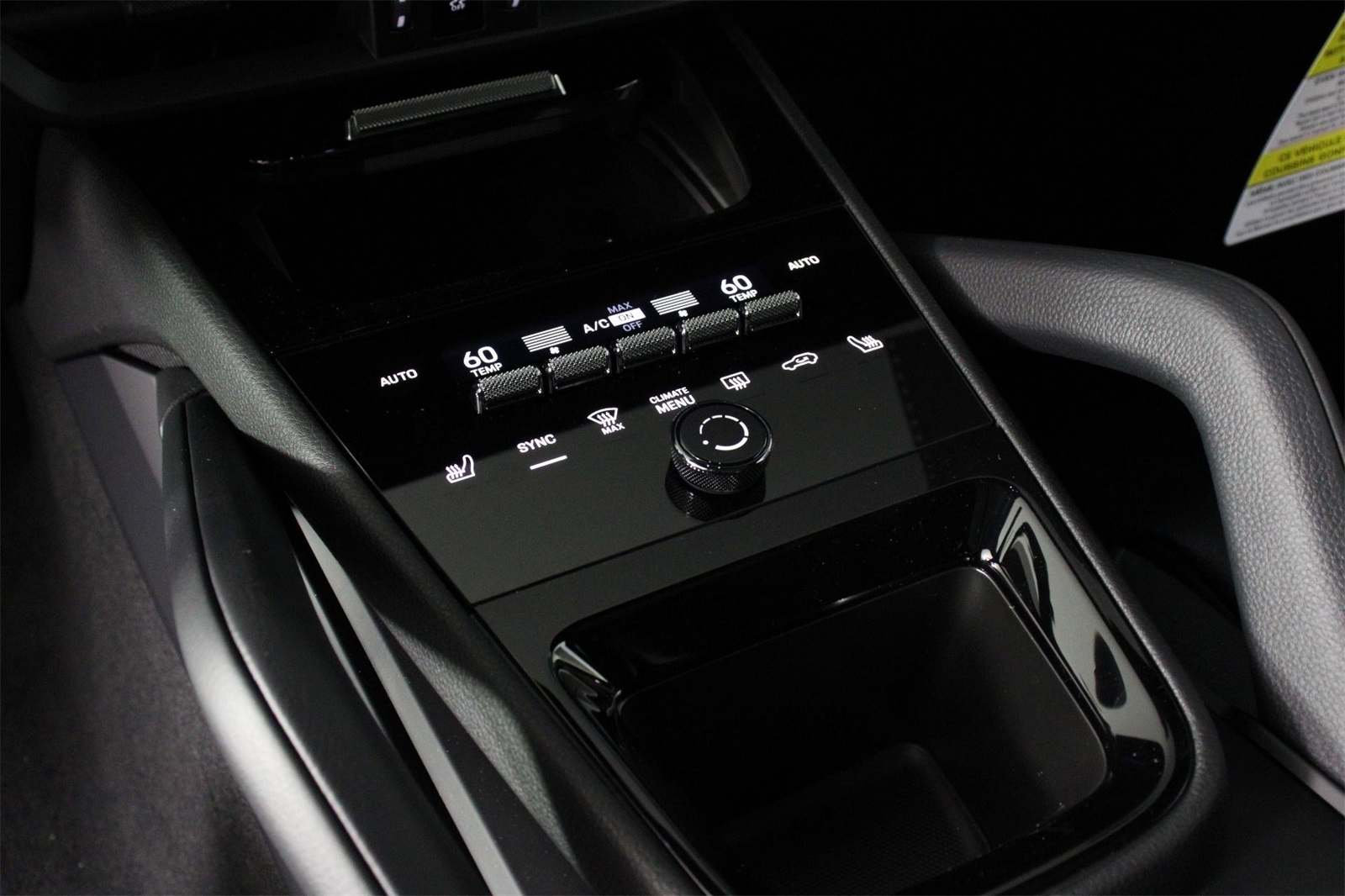2025 Porsche Cayenne photo 13