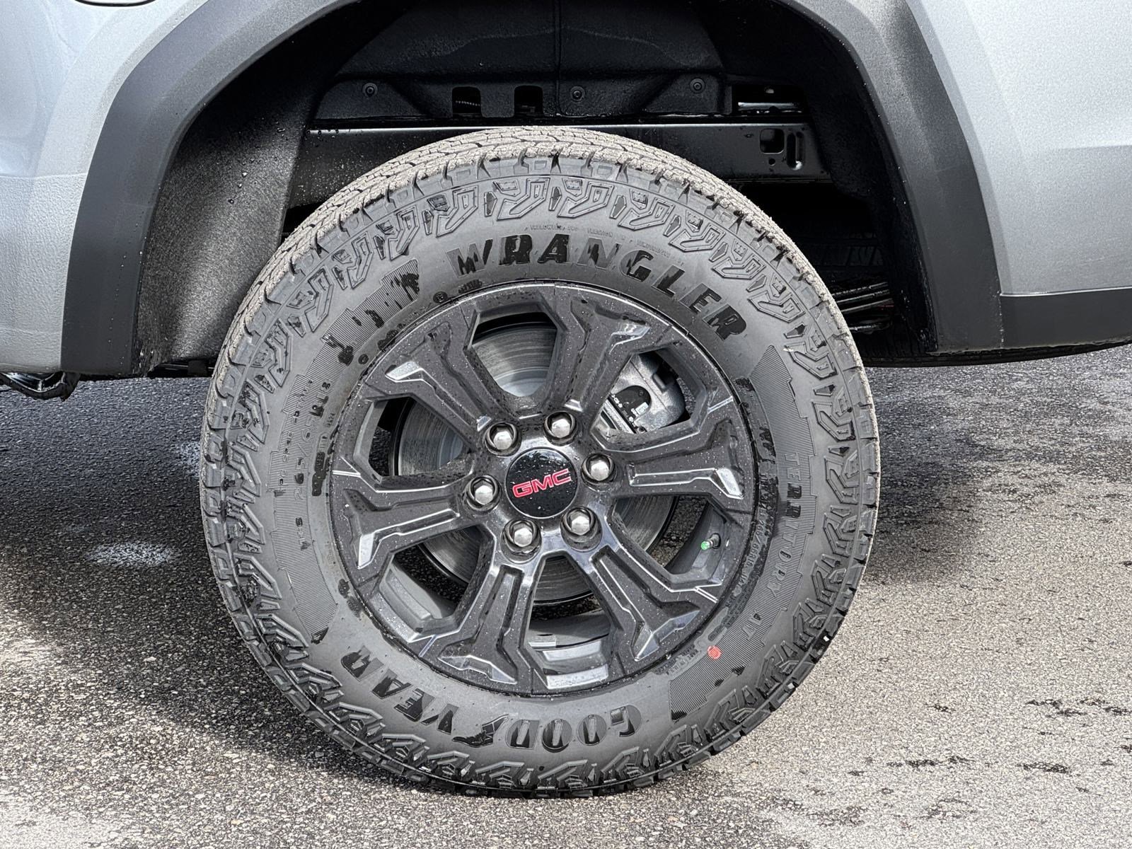 2025 Gmc Canyon Elevation photo 11