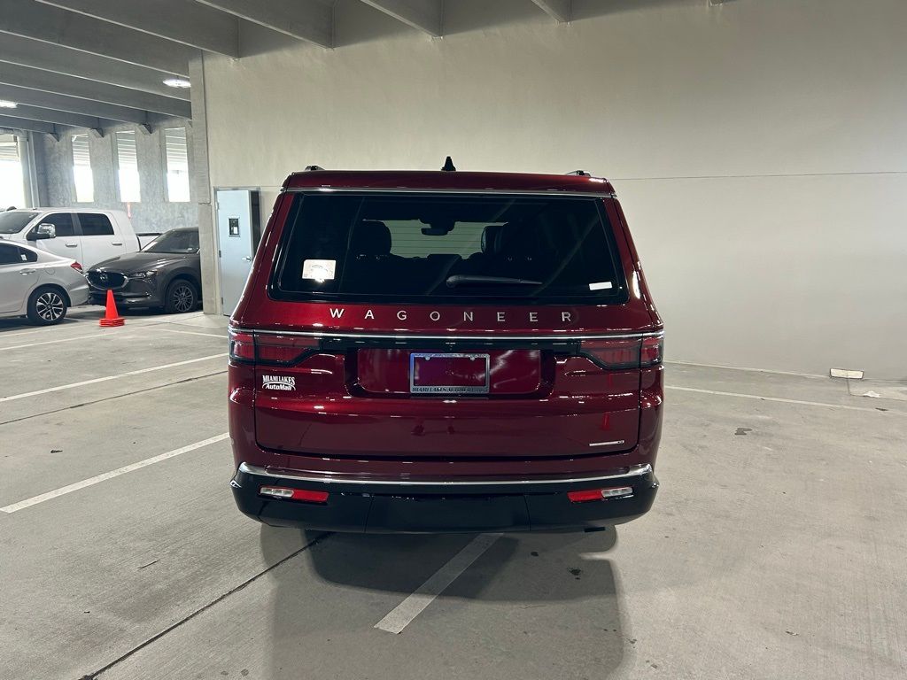2024 Jeep Wagoneer L Series II photo 4