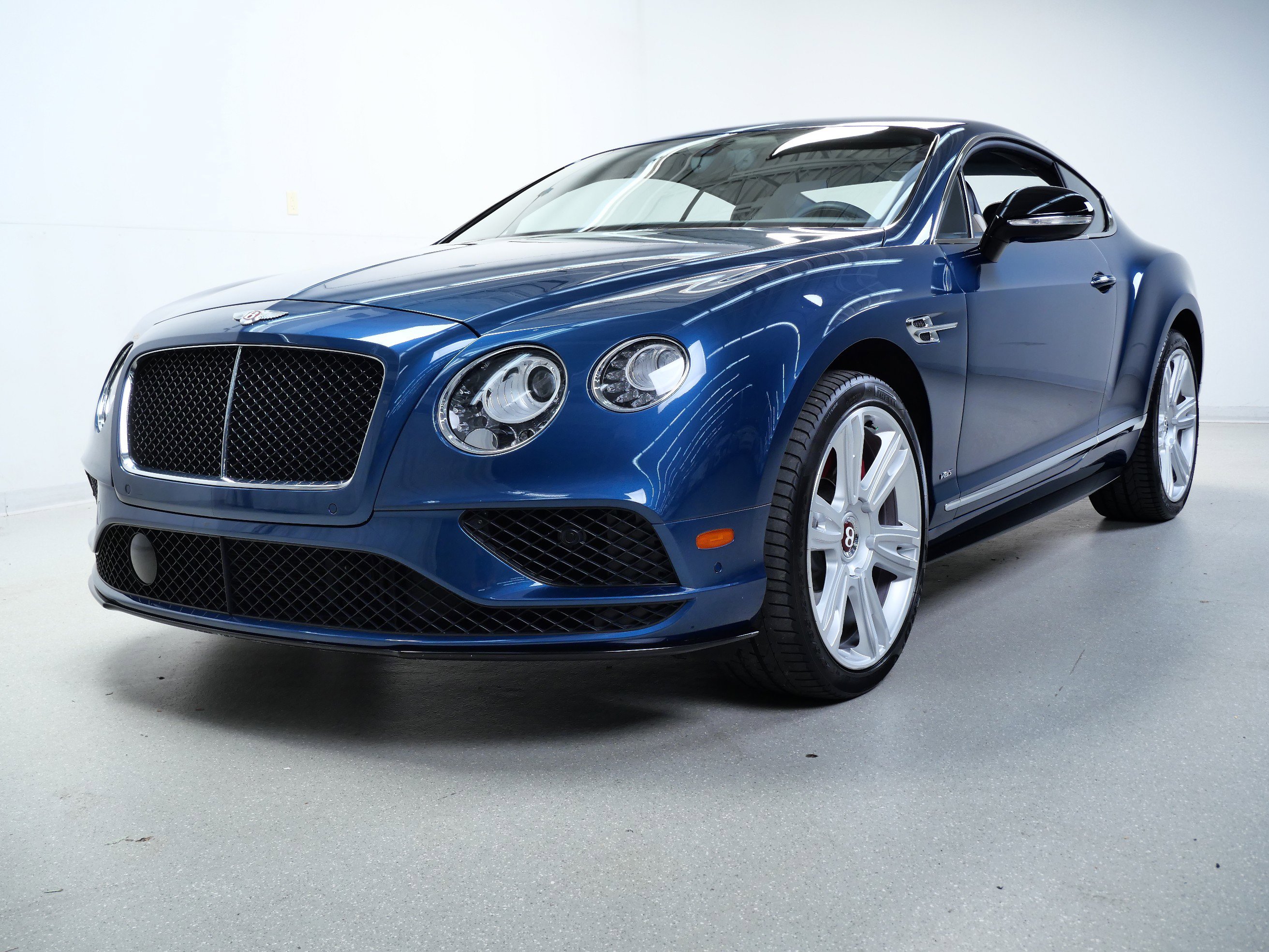 2016 Bentley Continental GT V8 S photo 9