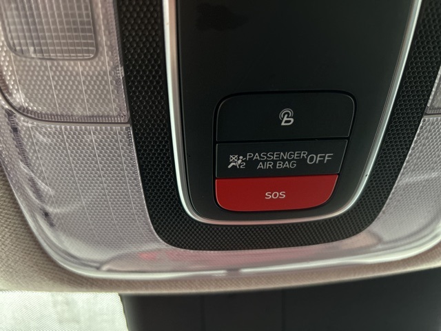 2023 Hyundai Elantra SEL photo 9