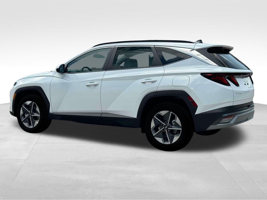 2025 Hyundai Tucson SEL photo 4
