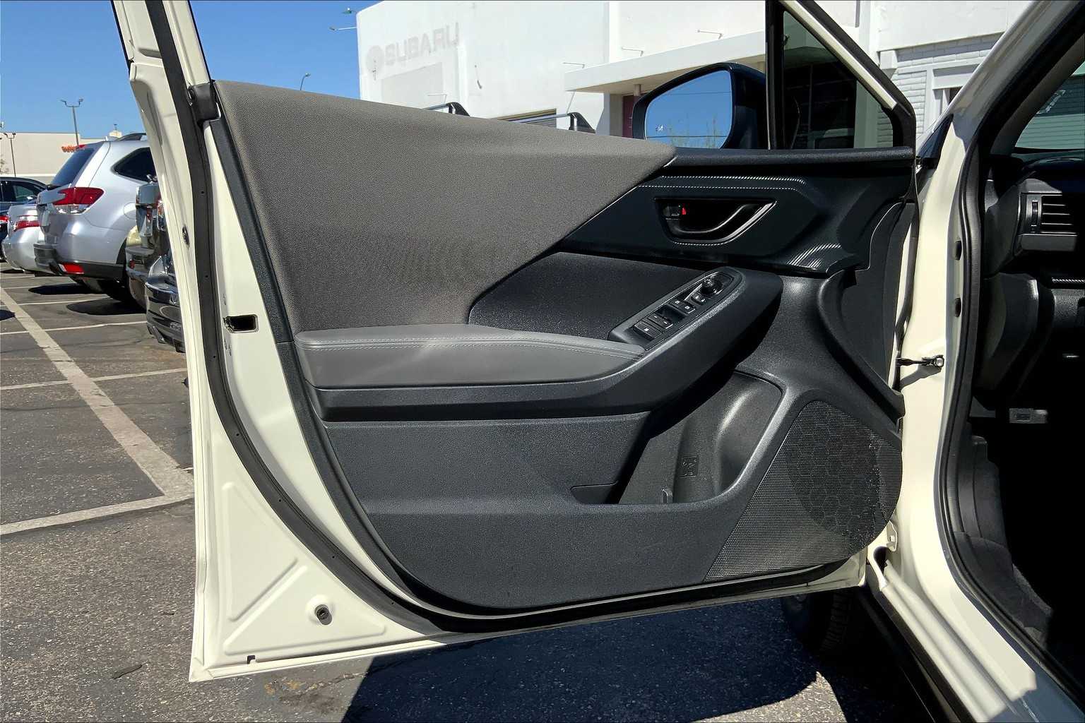 2024 Subaru Crosstrek Premium photo 19
