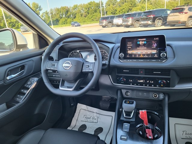 2026 Nissan Rogue SV photo 16