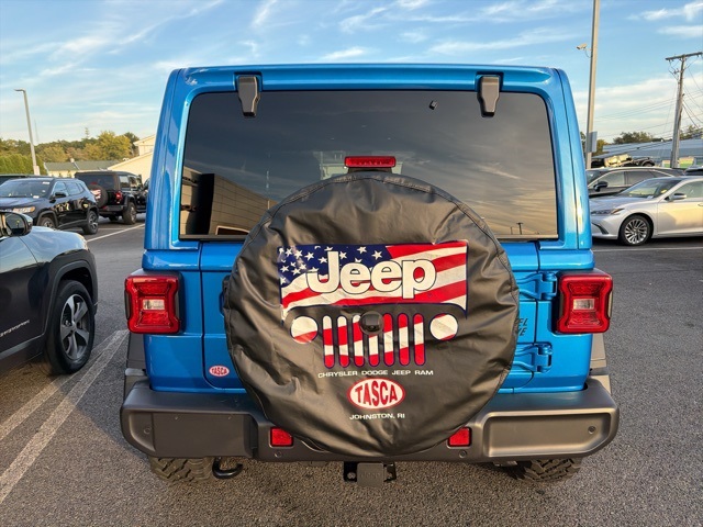 2025 Jeep Wrangler photo 4