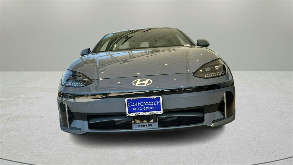 2025 Hyundai Ioniq 6 SEL photo 3