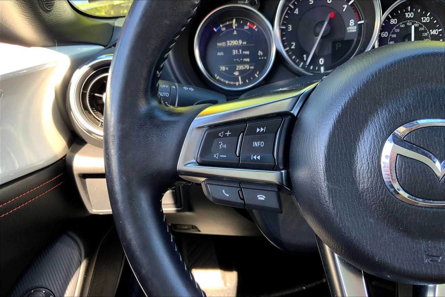 2022 Mazda MX-5 Miata Miata Grand Touring photo 22