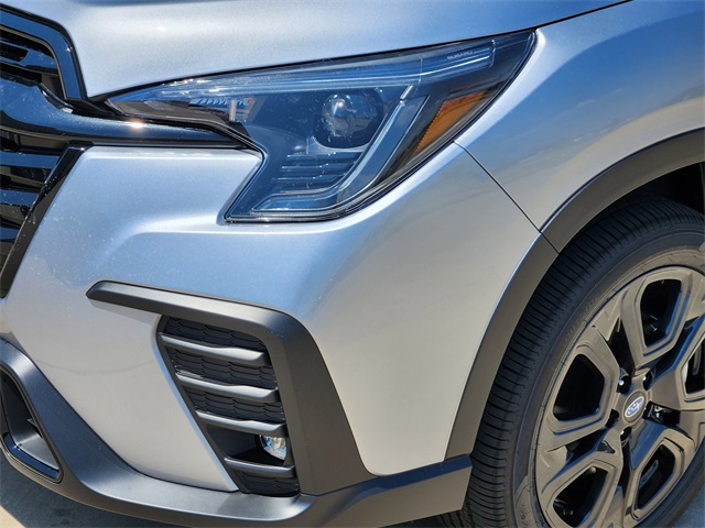 2025 Subaru Ascent Onyx Edition Touring photo 3
