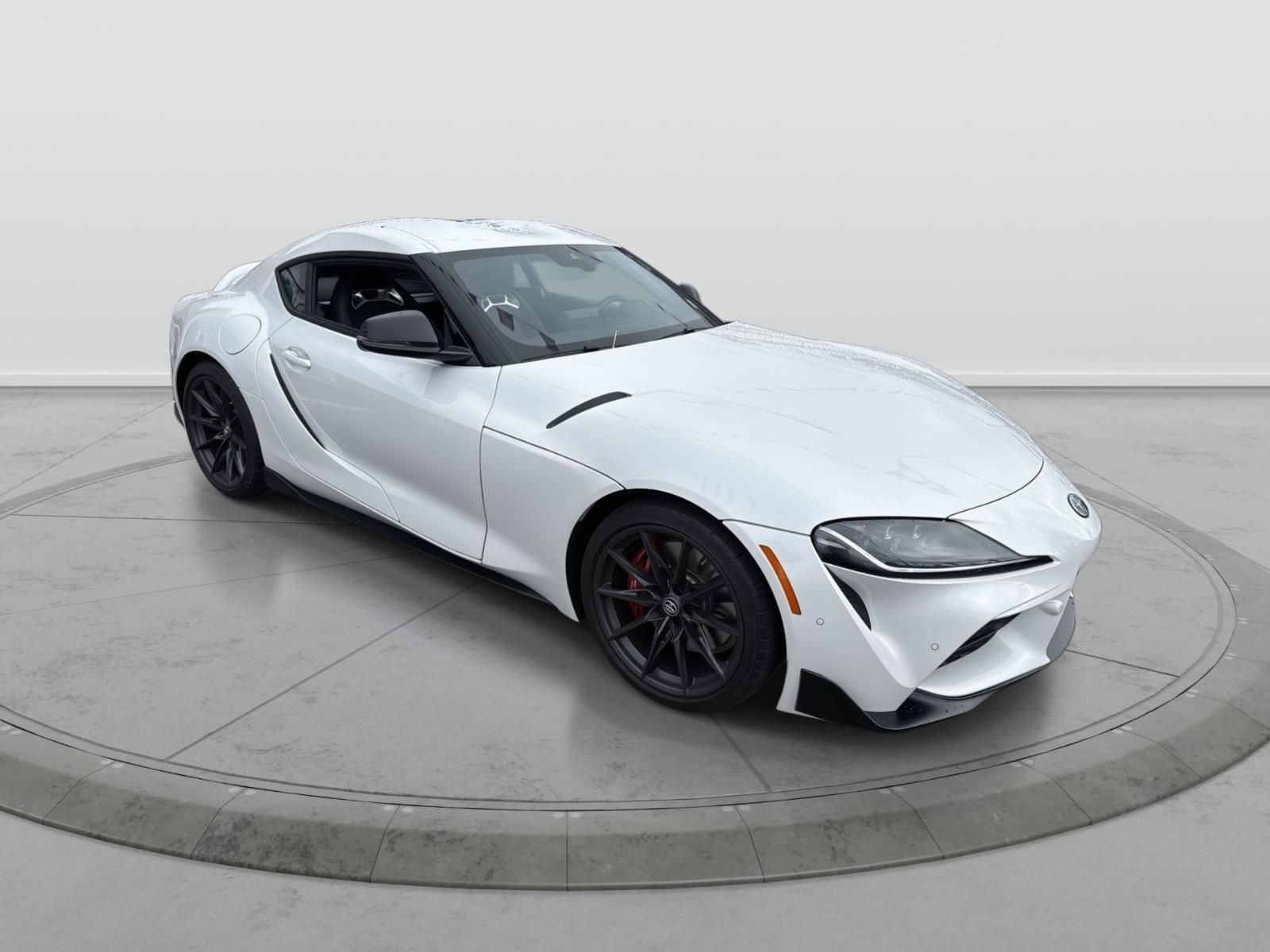 2025 Toyota Supra Premium's photo