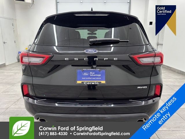 2024 Ford Escape ST-Line photo 2