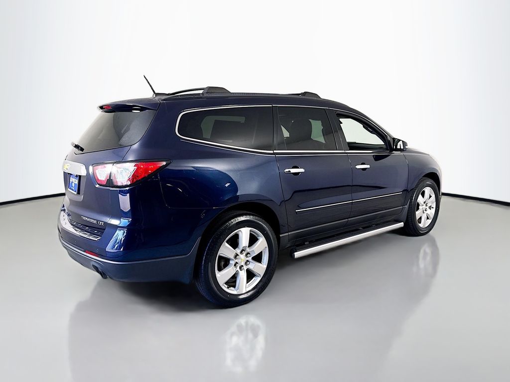 2016 Chevrolet Traverse LTZ photo 11