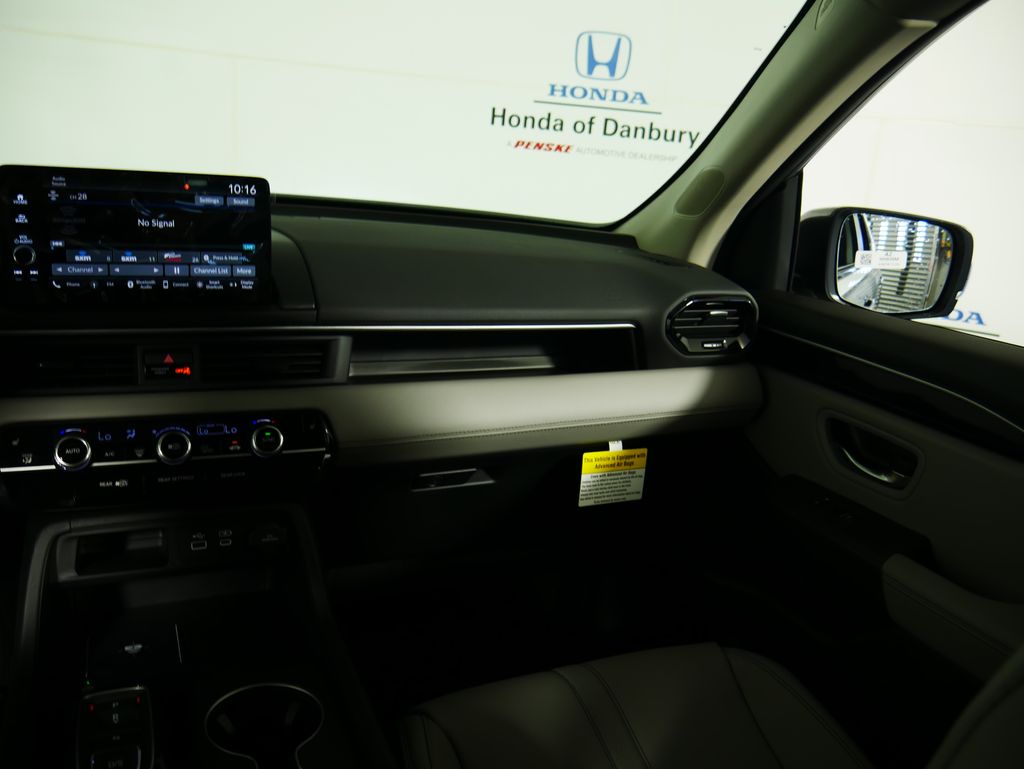 2025 Honda Pilot EX-L photo 17