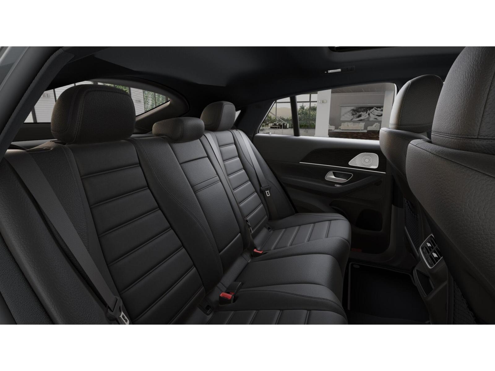 2026 Mercedes Benz GLE 450 4MATIC photo 3