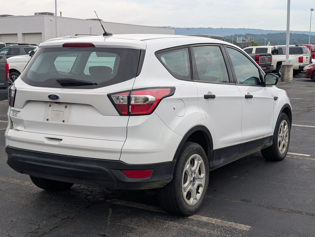 2018 Ford Escape S photo 2