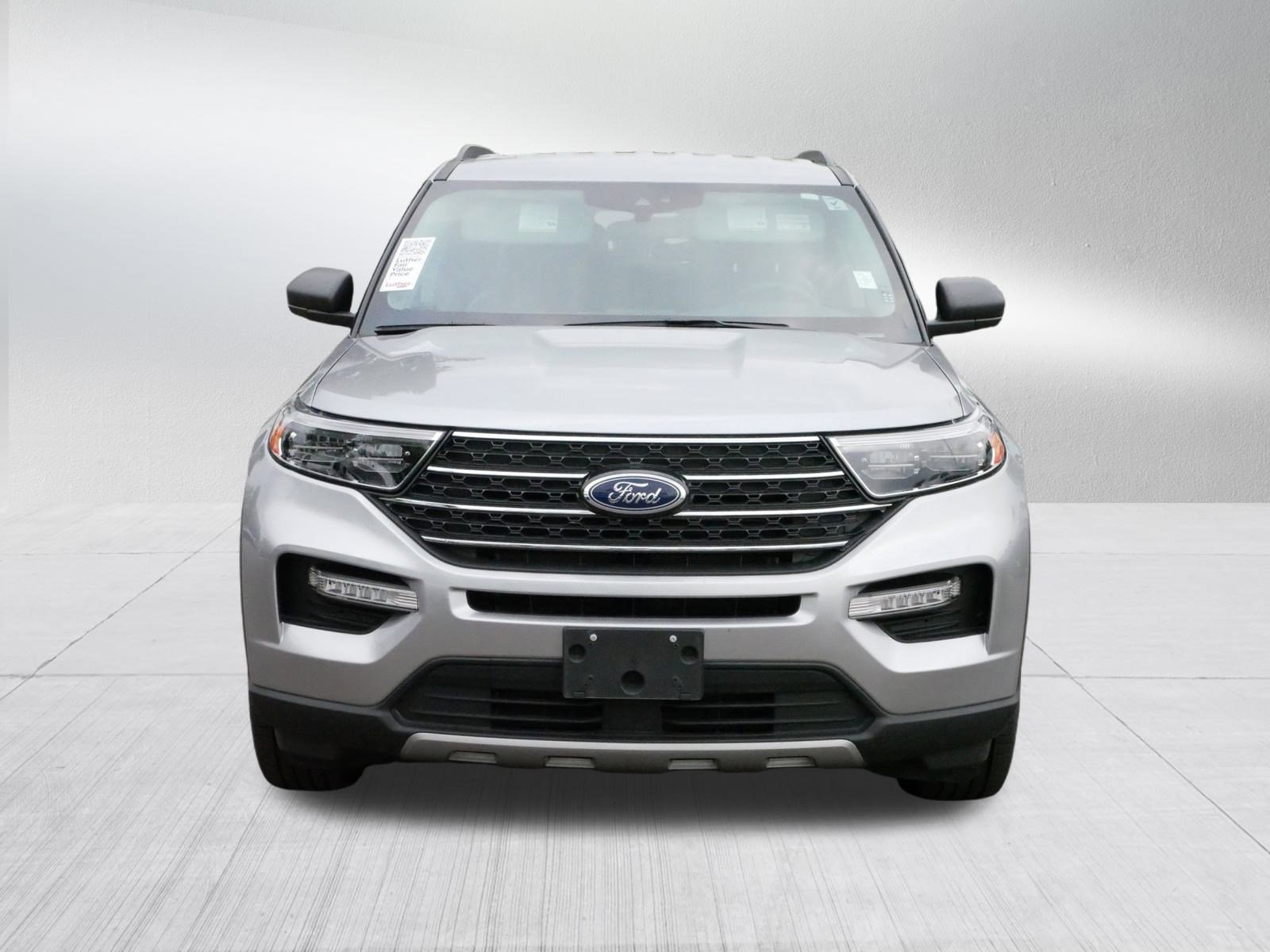 2024 Ford Explorer XLT photo 2