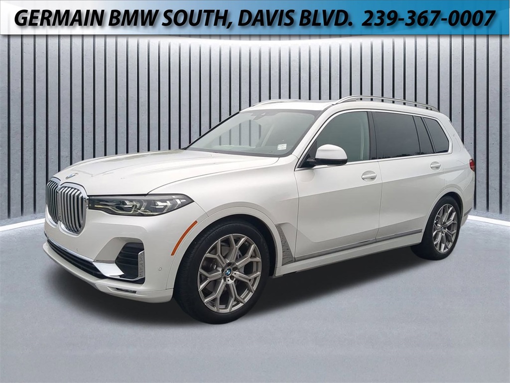 2022 BMW X7 40i's photo
