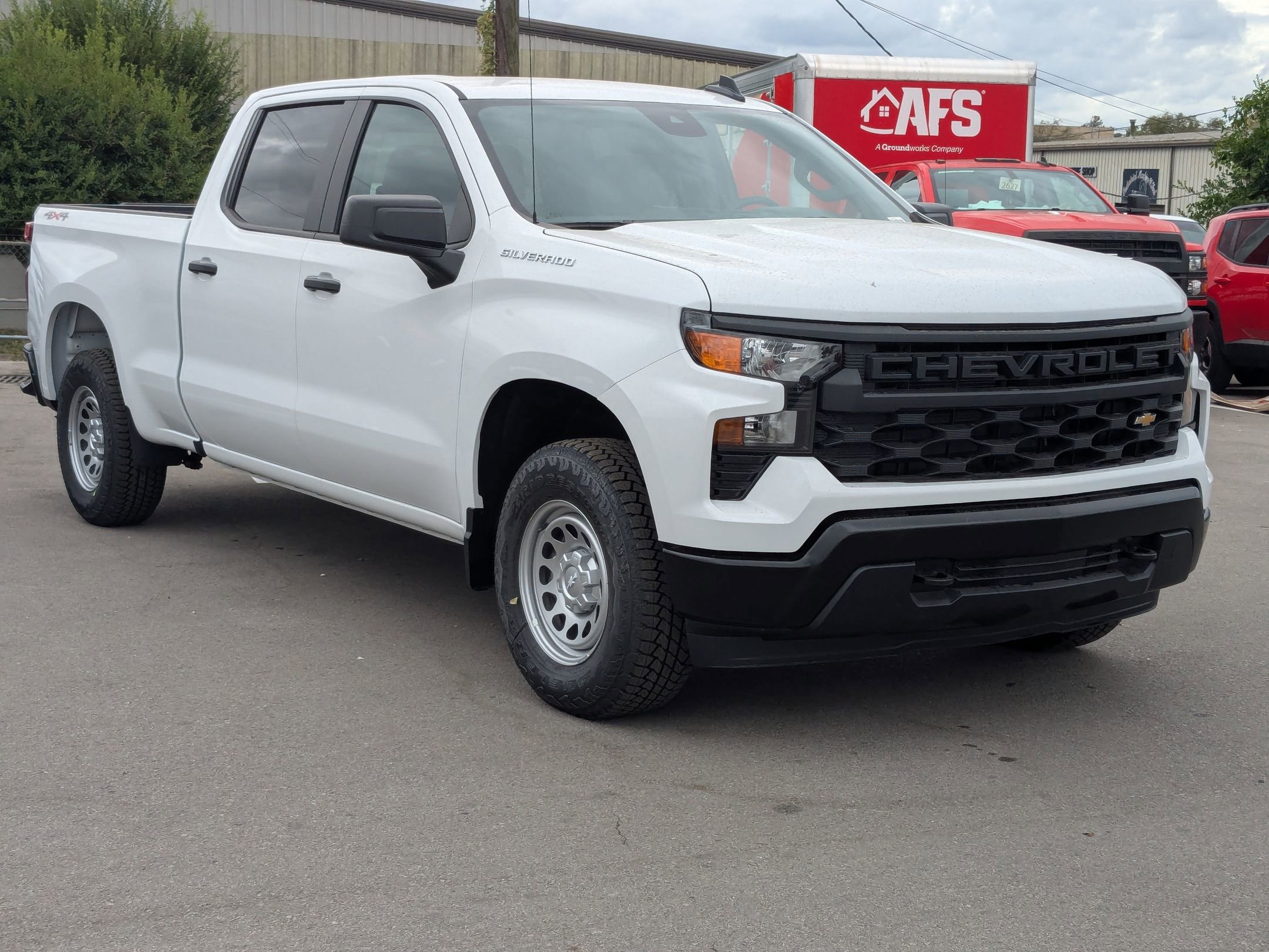 2026 Chevrolet Silverado 1500 photo 2