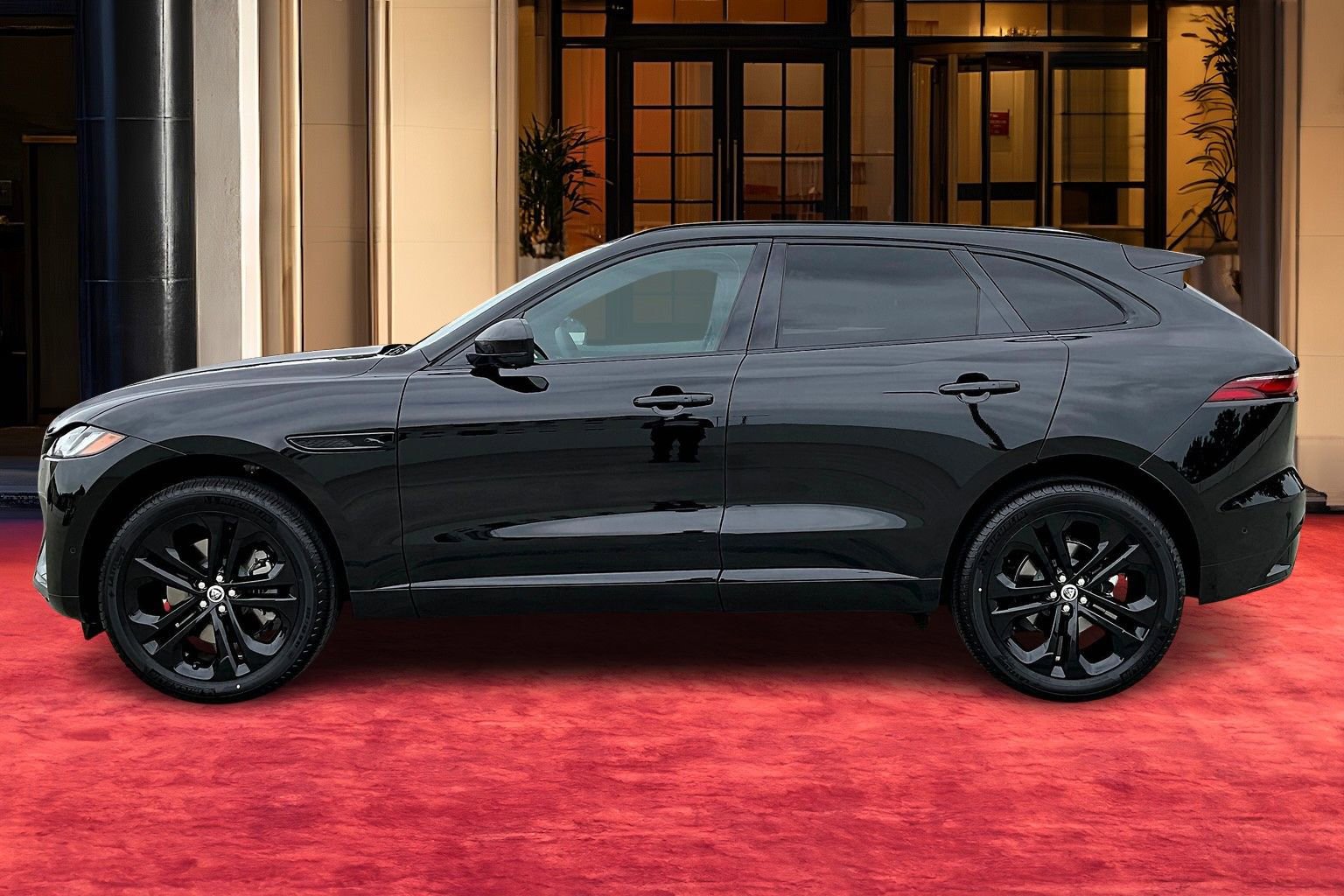 2026 Jaguar F-PACE P250 R-Dynamic S photo 2