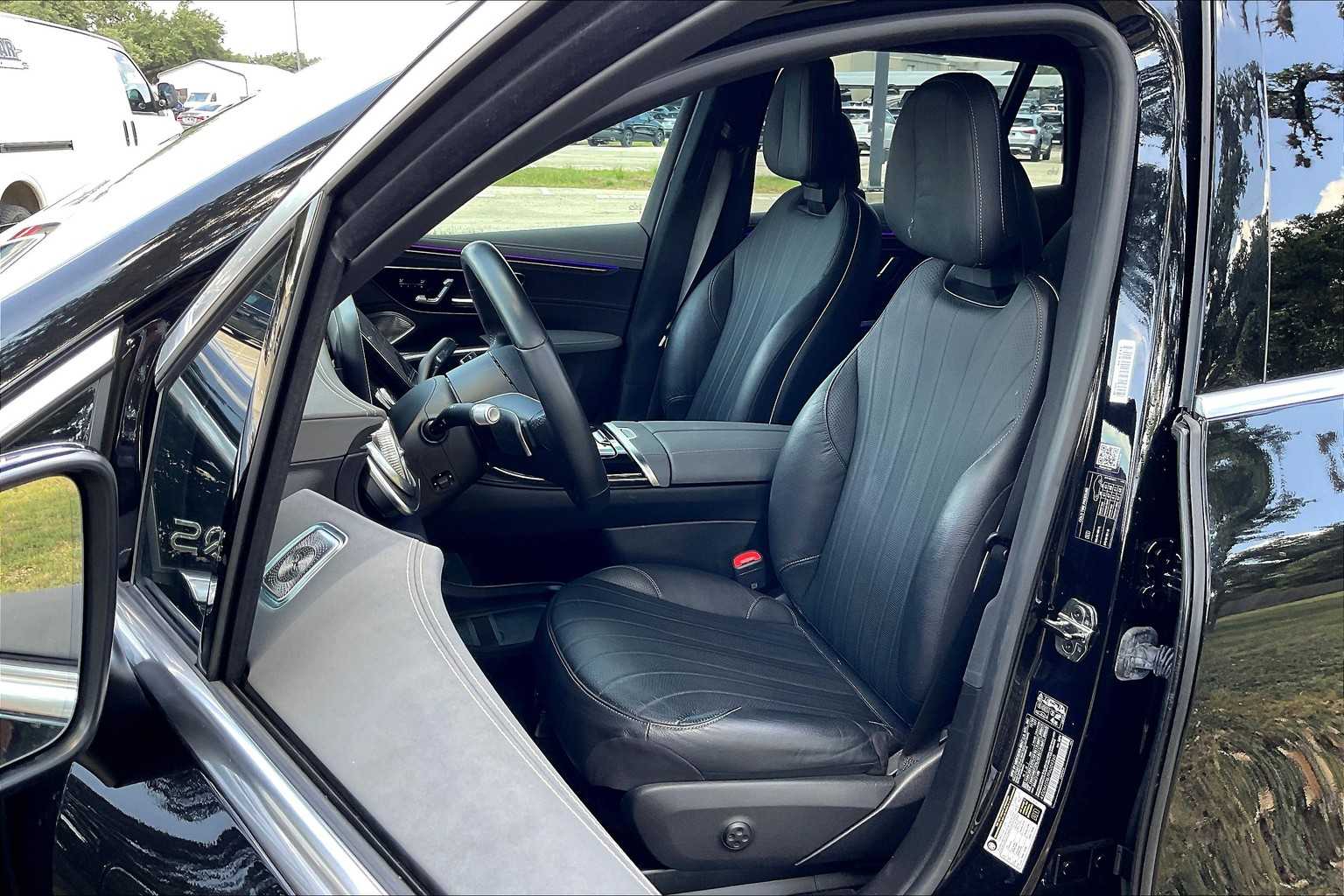 2023 Mercedes Benz EQS SUV 450 photo 8