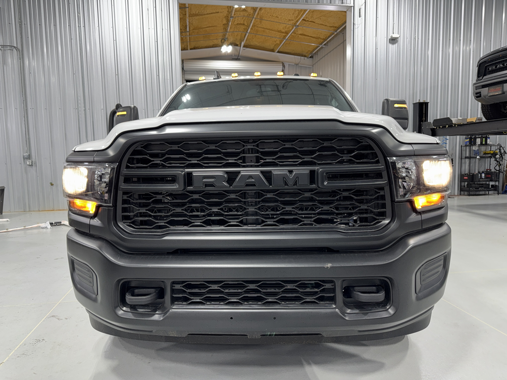 2024 Ram 3500 Tradesman photo 35