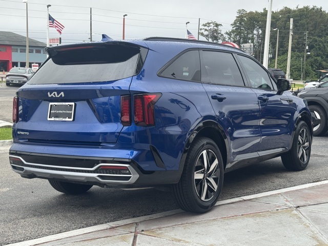 2023 Kia Sorento S photo 3
