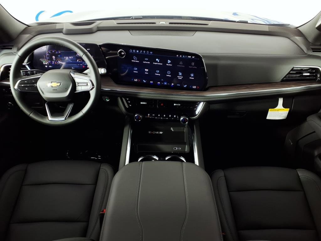 2025 Chevrolet Tahoe LT photo 3