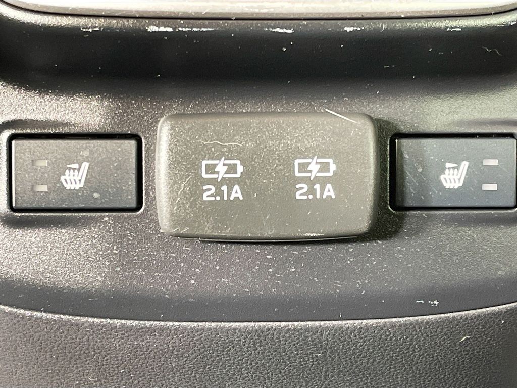 2022 Subaru Outback Limited photo 26