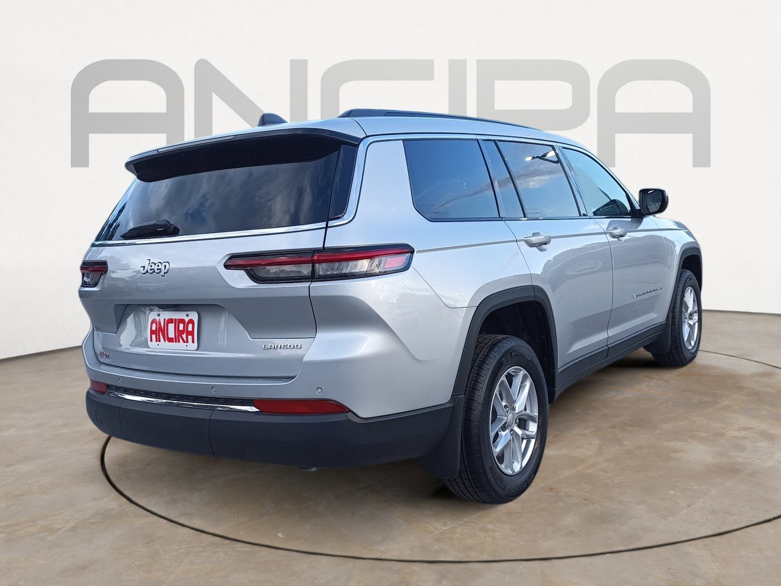 2025 Jeep Grand Cherokee Laredo X photo 10