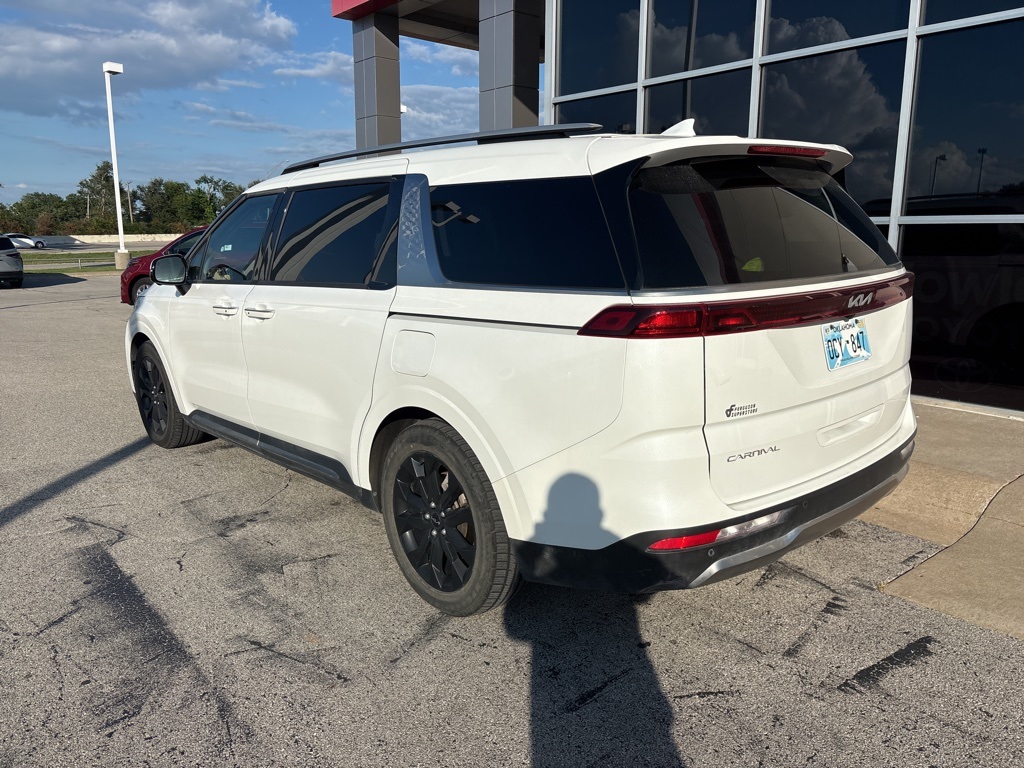 2024 Kia Carnival SX photo 3