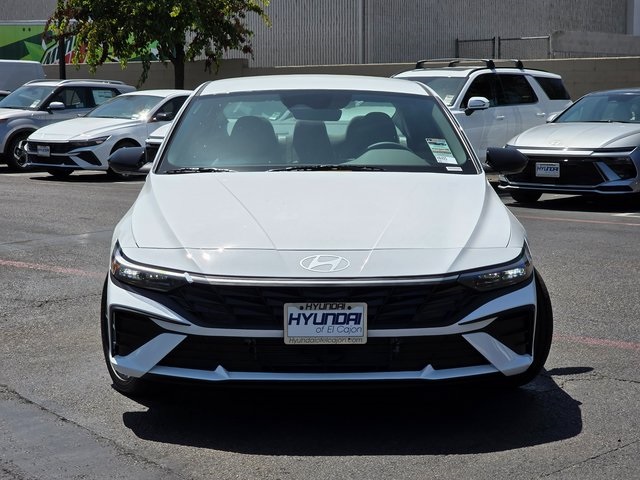 2025 Hyundai Elantra Hybrid SEL Sport photo 3