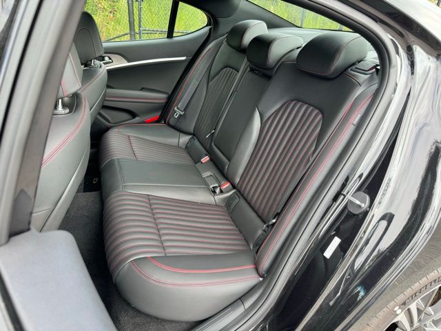 2025 Genesis G70 3.3T Sport Advanced photo 18