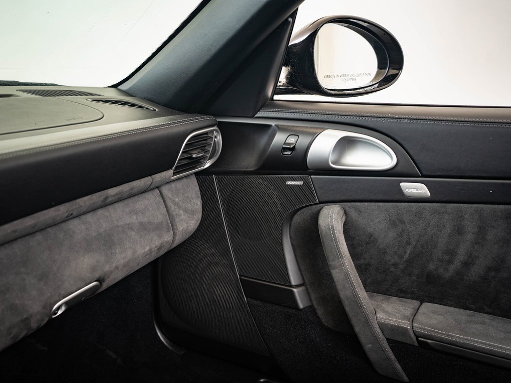 2011 Porsche 911 GTS photo 24