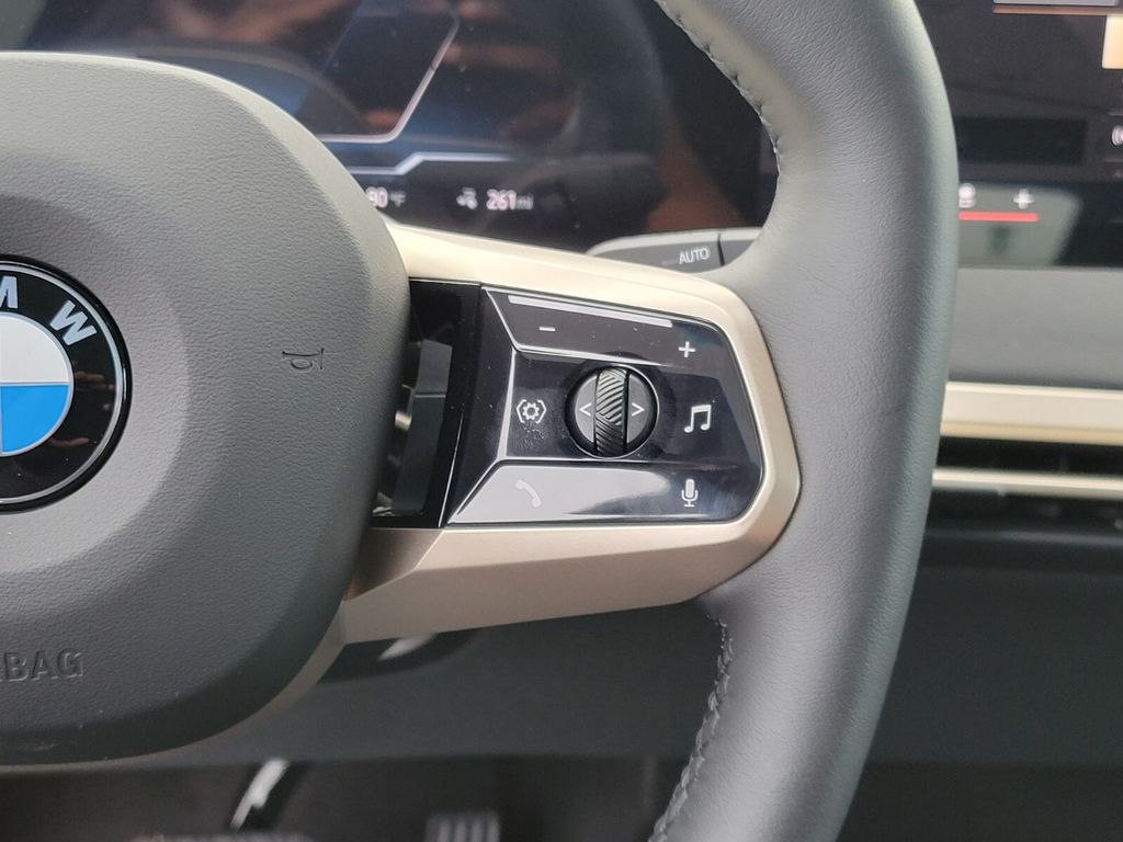 2026 Bmw iX photo 33