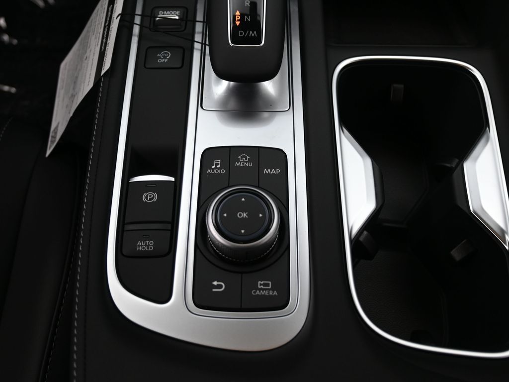 2026 Infiniti QX60 Luxe photo 18