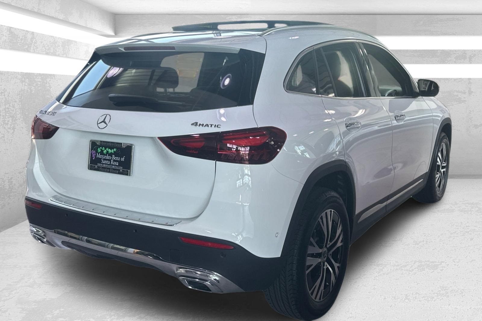 2025 Mercedes Benz GLA 250 4MATIC photo 2