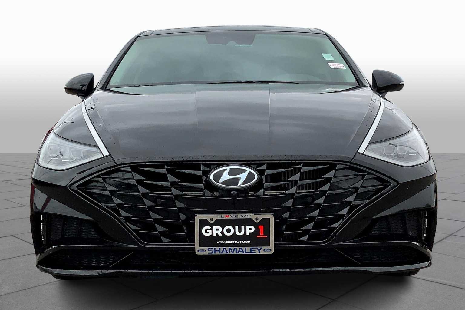 2022 Hyundai Sonata Limited photo 3