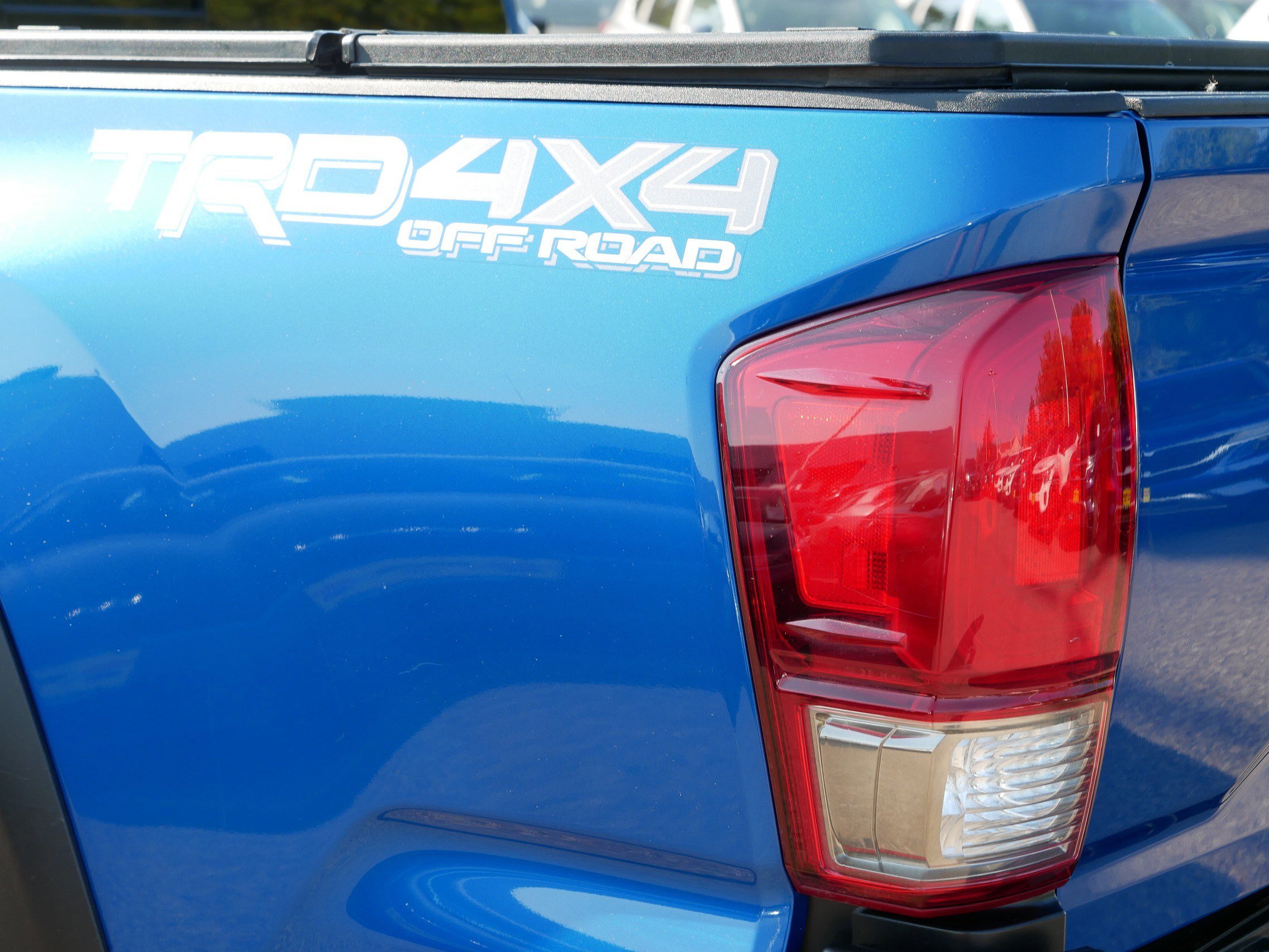 2017 Toyota Tacoma TRD 4x4 photo 16