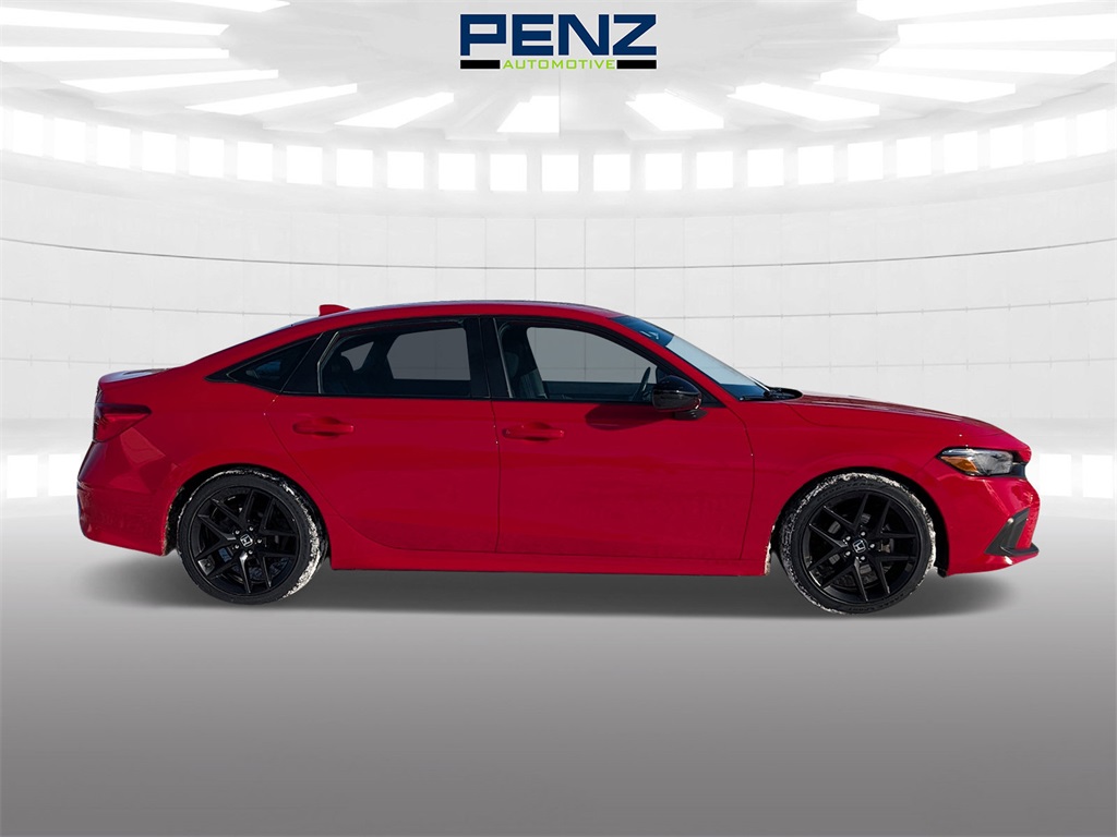 Used 2022 Honda Civic Sport with VIN 2HGFE2F57NH587022 for sale in Rochester, Minnesota