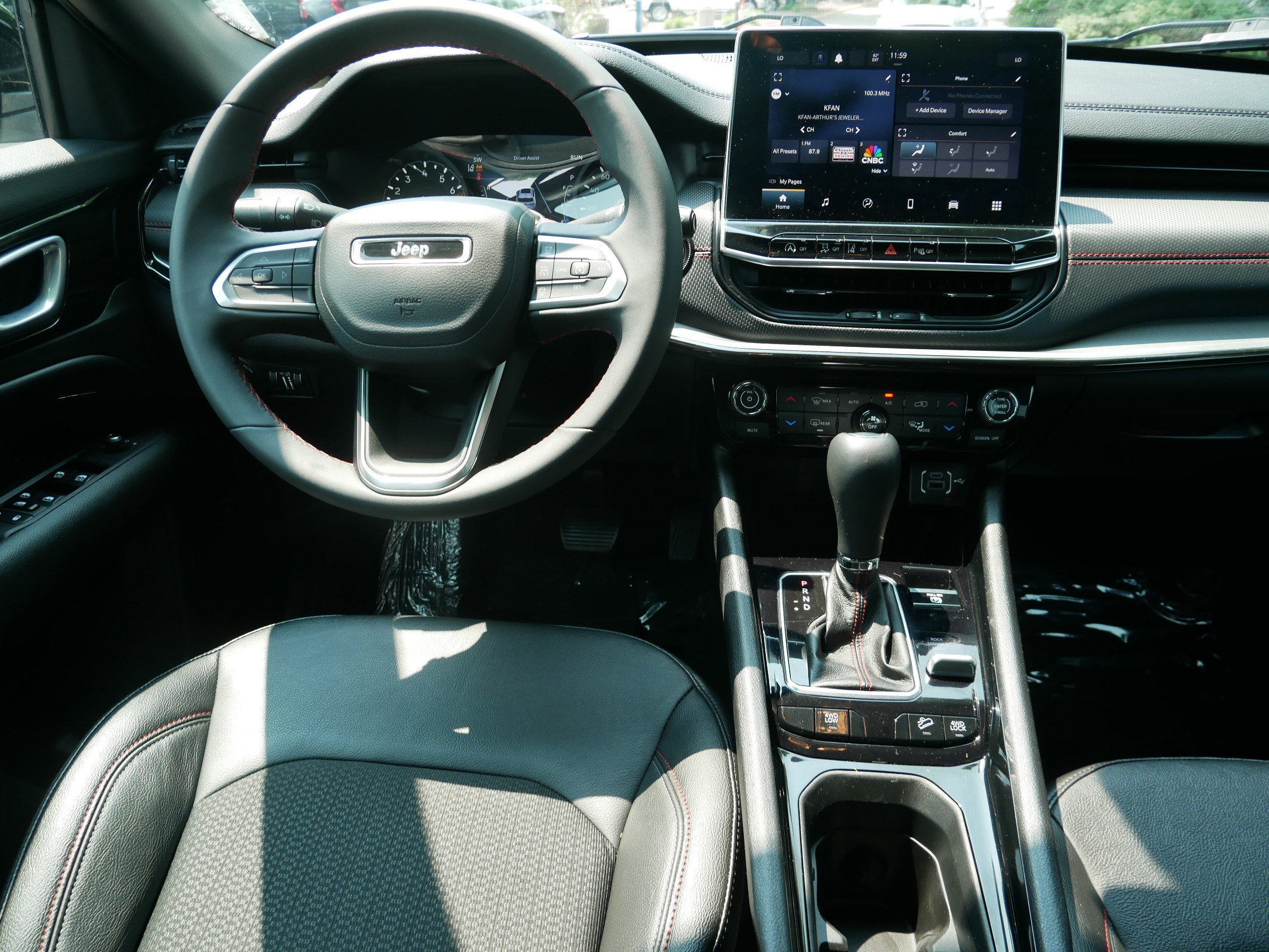 2024 Jeep Compass Trailhawk photo 18
