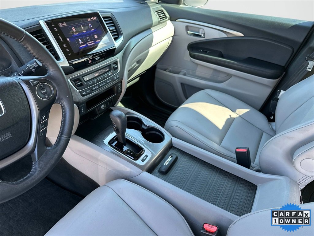 2017 Honda Pilot EX-L photo 17