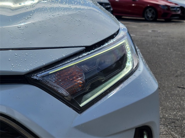 2021 Toyota RAV4 Prime XSE photo 8