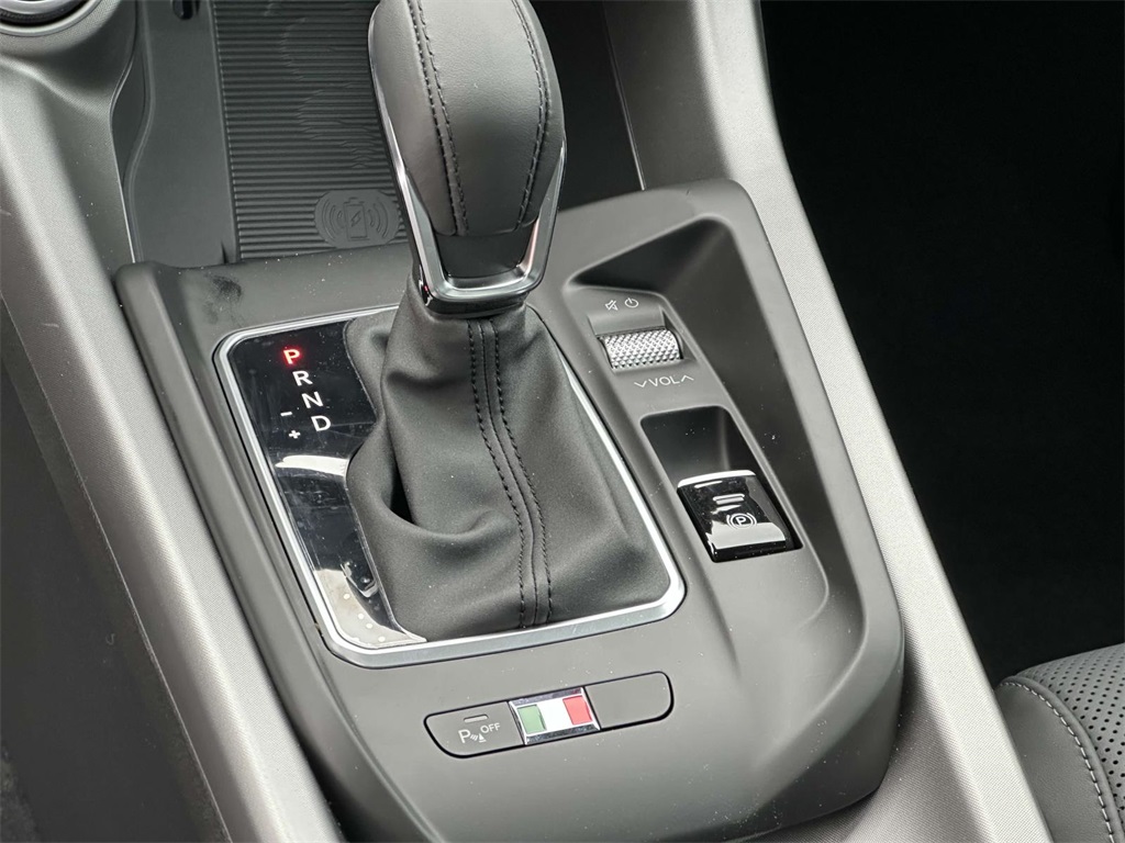 2025 Alfa Romeo Tonale BASE SPRINT photo 3